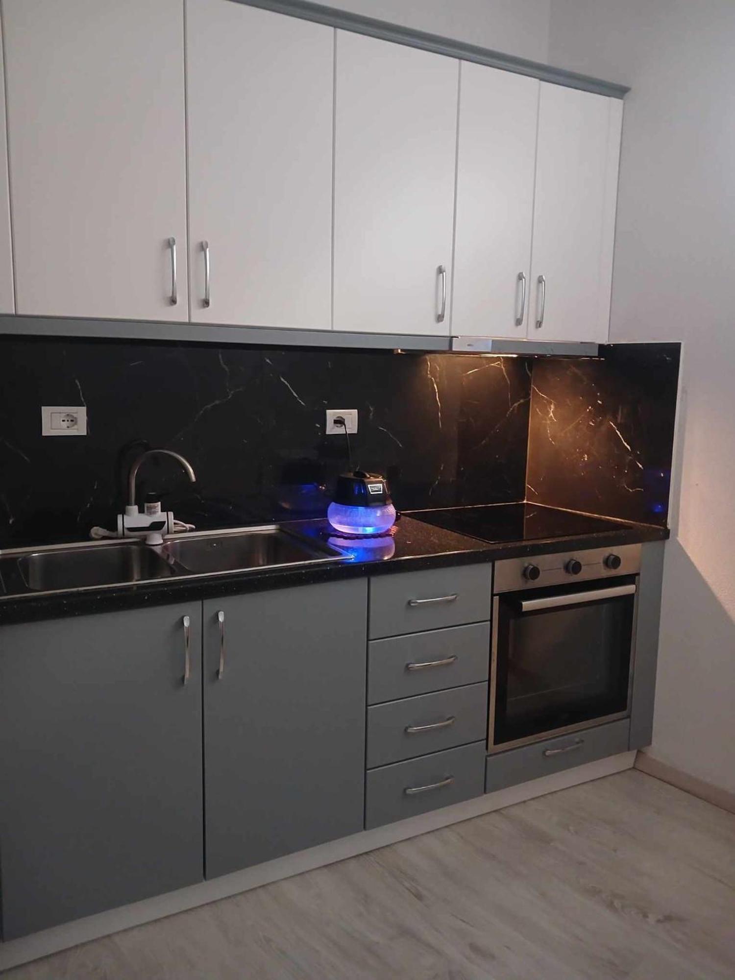 Eniguesthouse Гирокастра Экстерьер фото